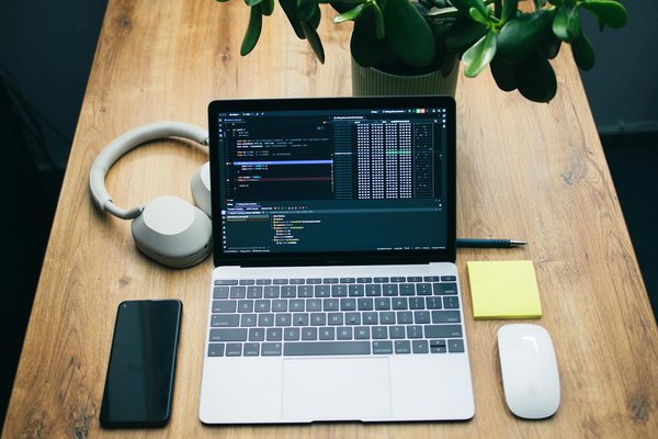Revolutionize your home heating: utilize your smartphone for expert zone temperature control